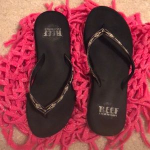 Black Flip-flops